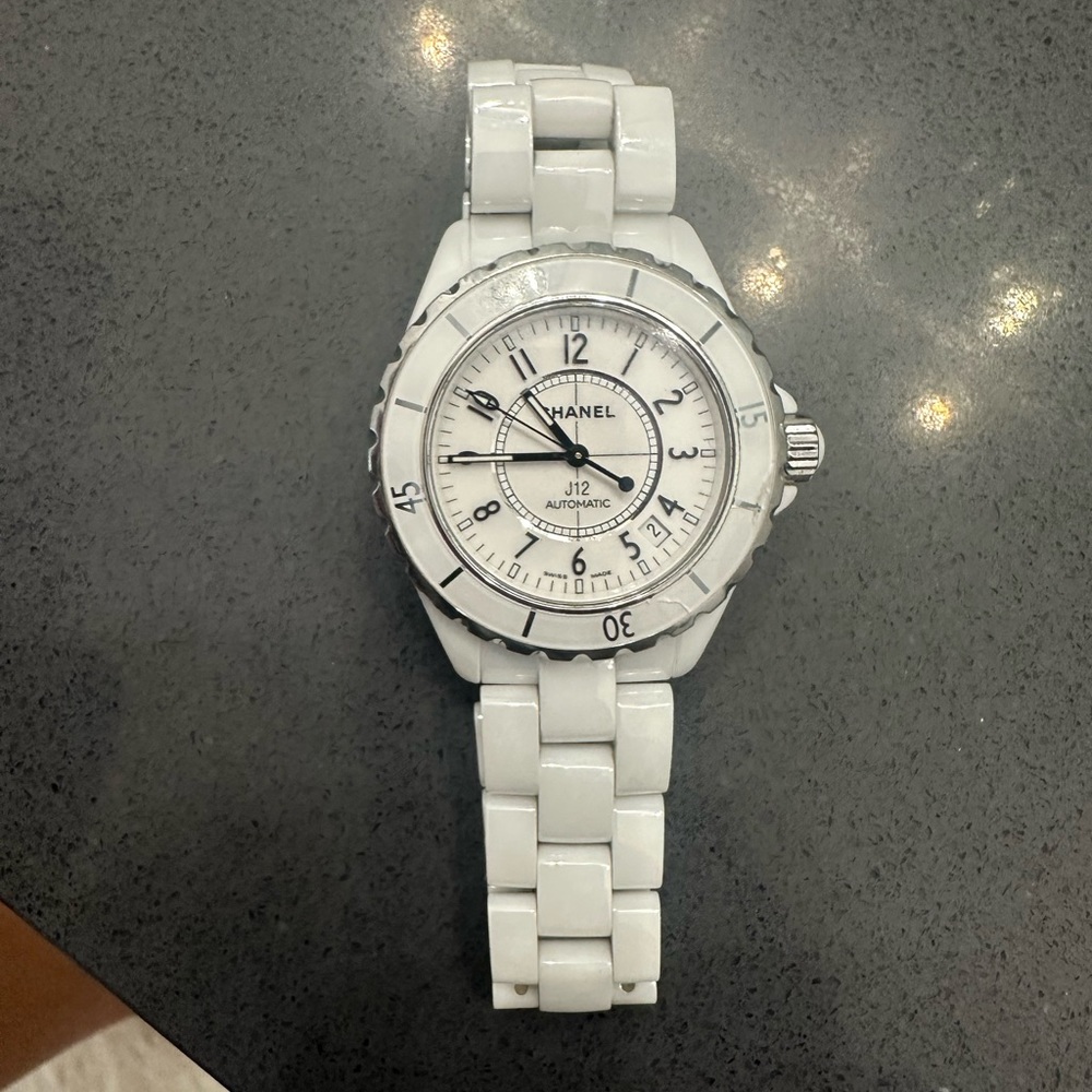 Chanel watch - Picture 9 of 12